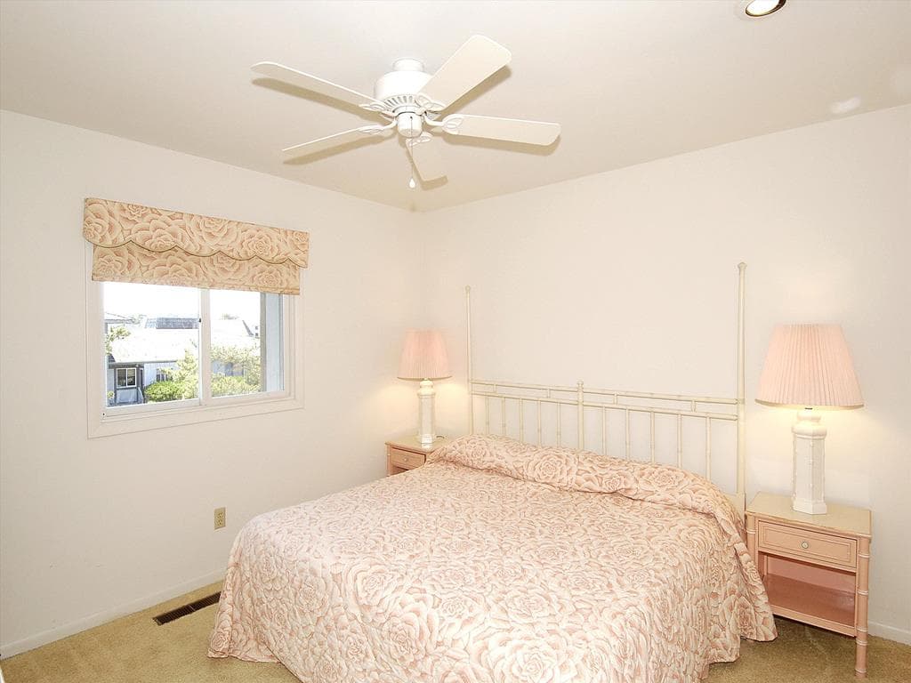 Weinstein - Photo 26