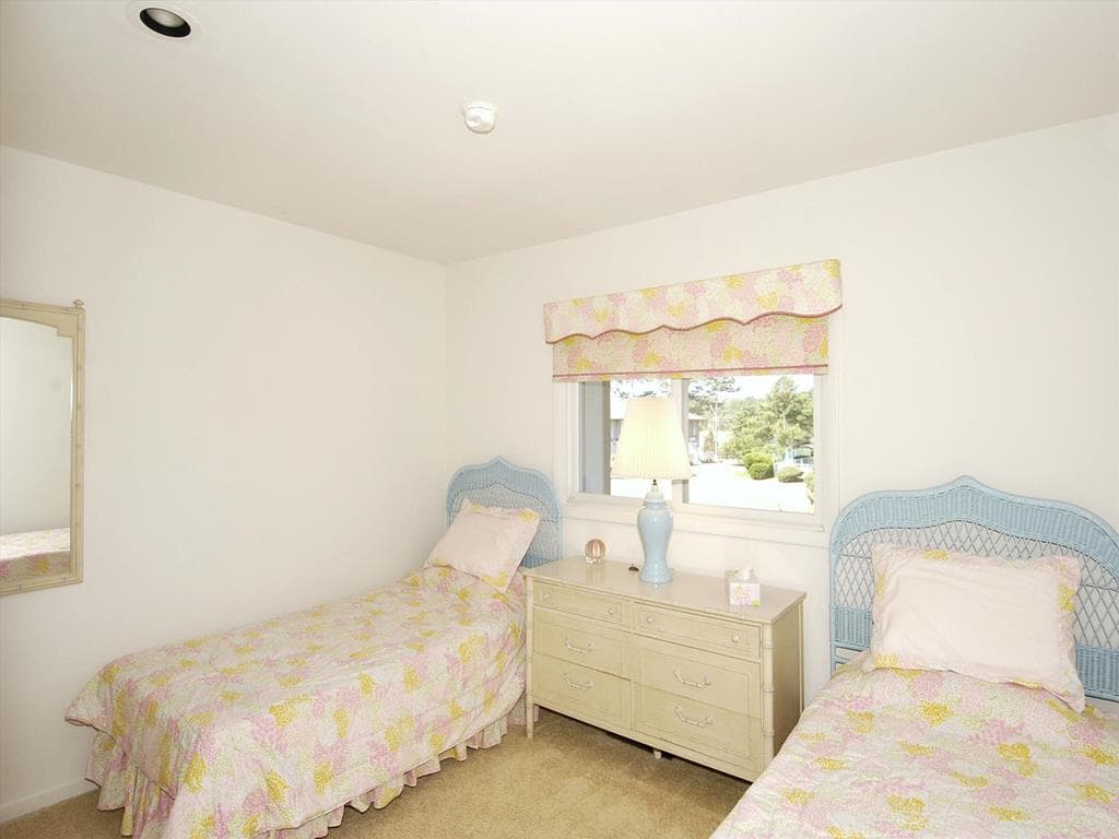 Weinstein - Photo 28