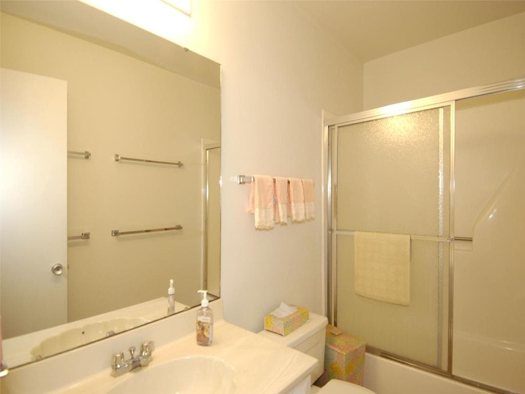 Weinstein - Photo 36