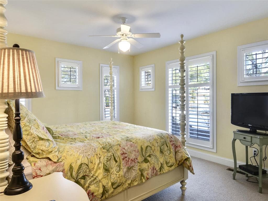 Jones 202 - Photo 31