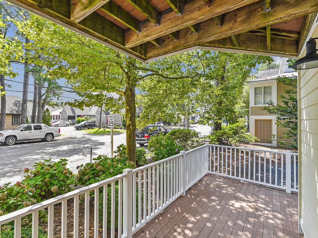 Jones 202 - Photo 50