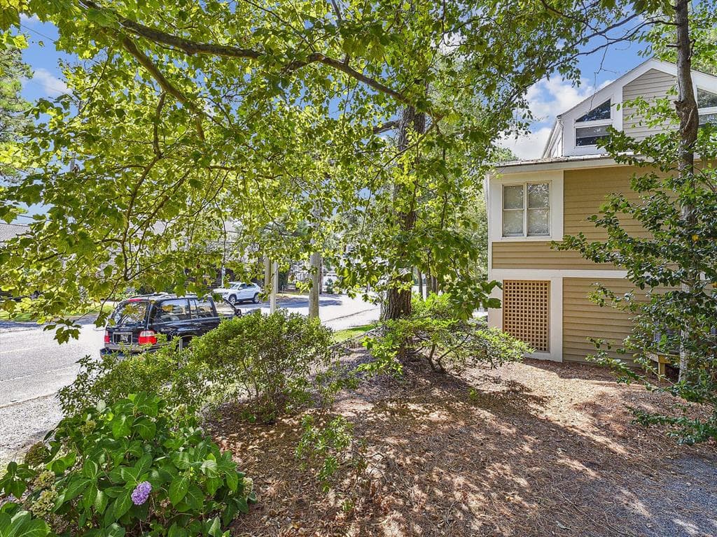 Jones 202 - Photo 52