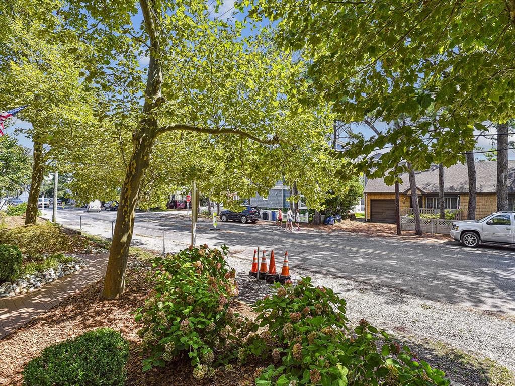 Jones 202 - Photo 53