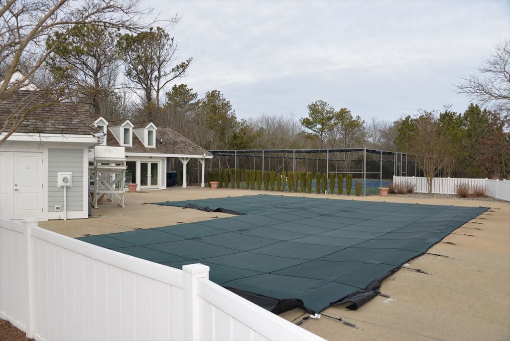 Community pool and tennis