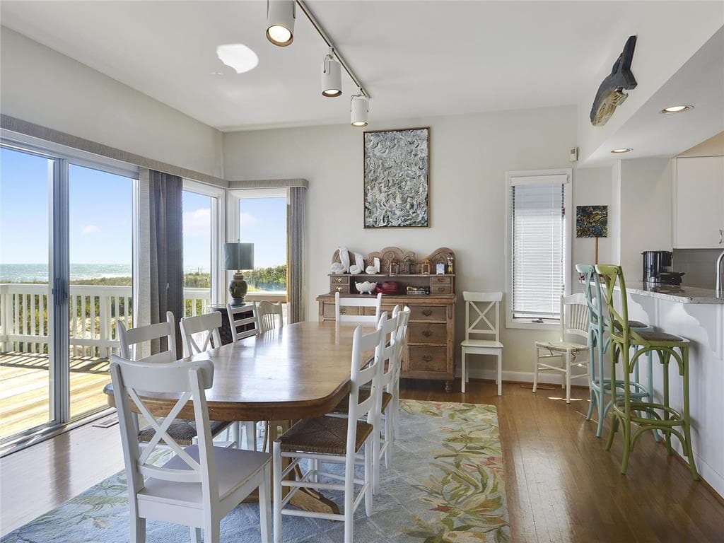 Livingston - Photo 14