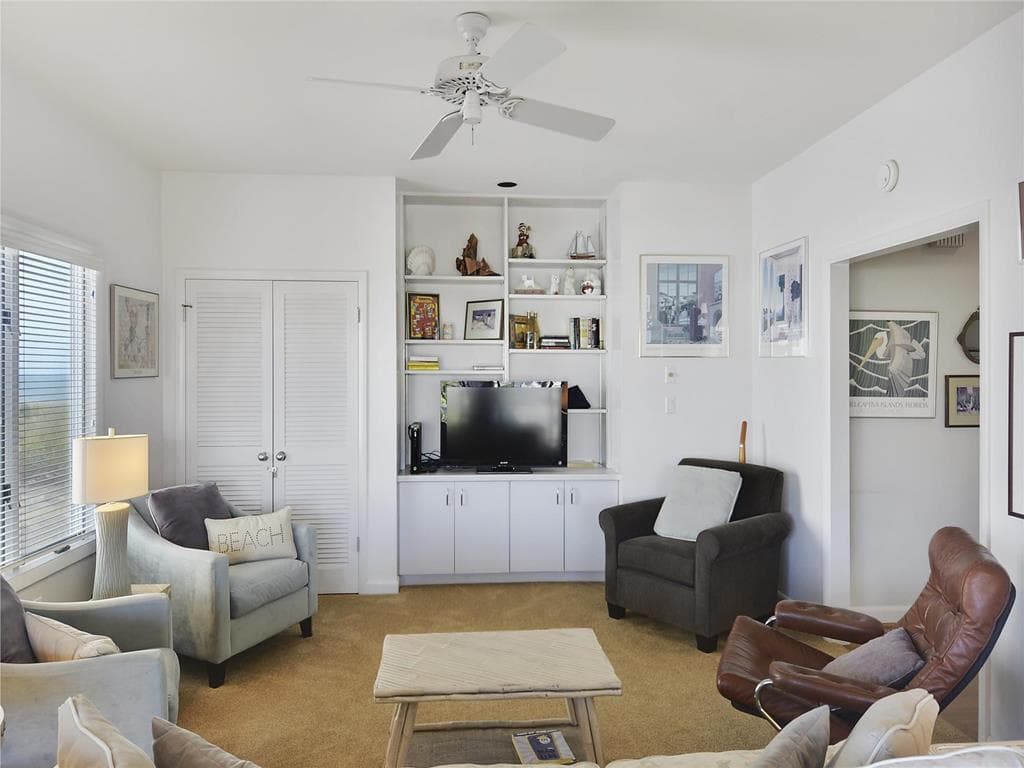 Livingston - Photo 18