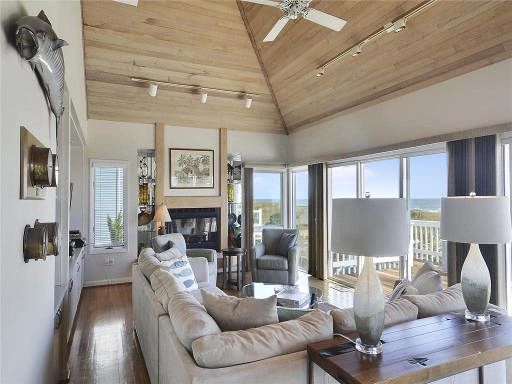 Livingston - Photo 24