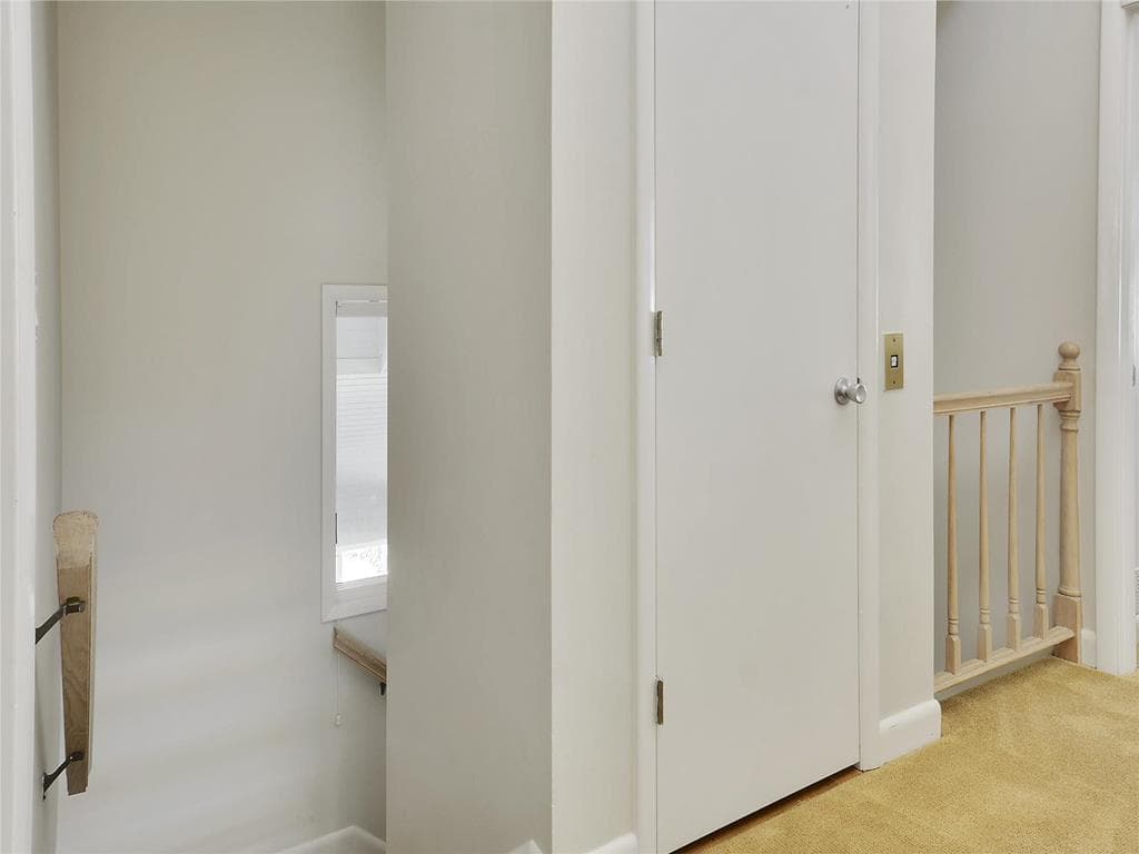 Livingston - Photo 52