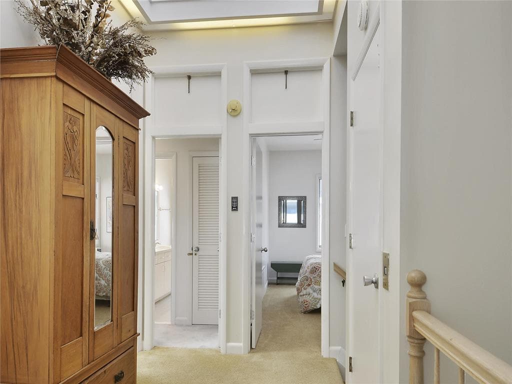 Livingston - Photo 53