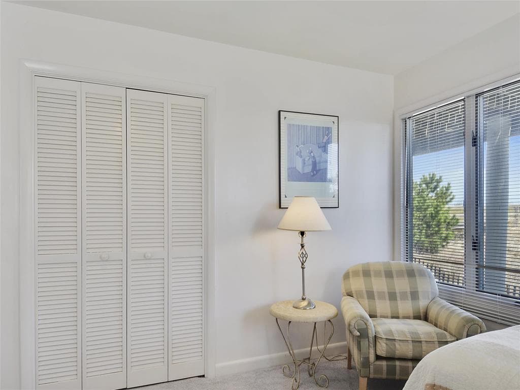 Livingston - Photo 61