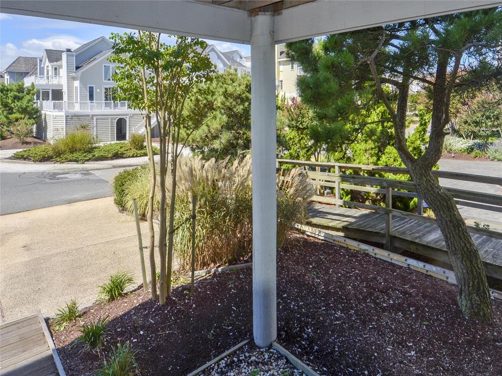 Livingston - Photo 78