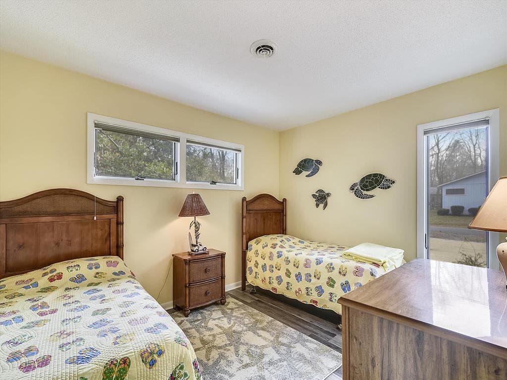 McGuire P - Photo 13