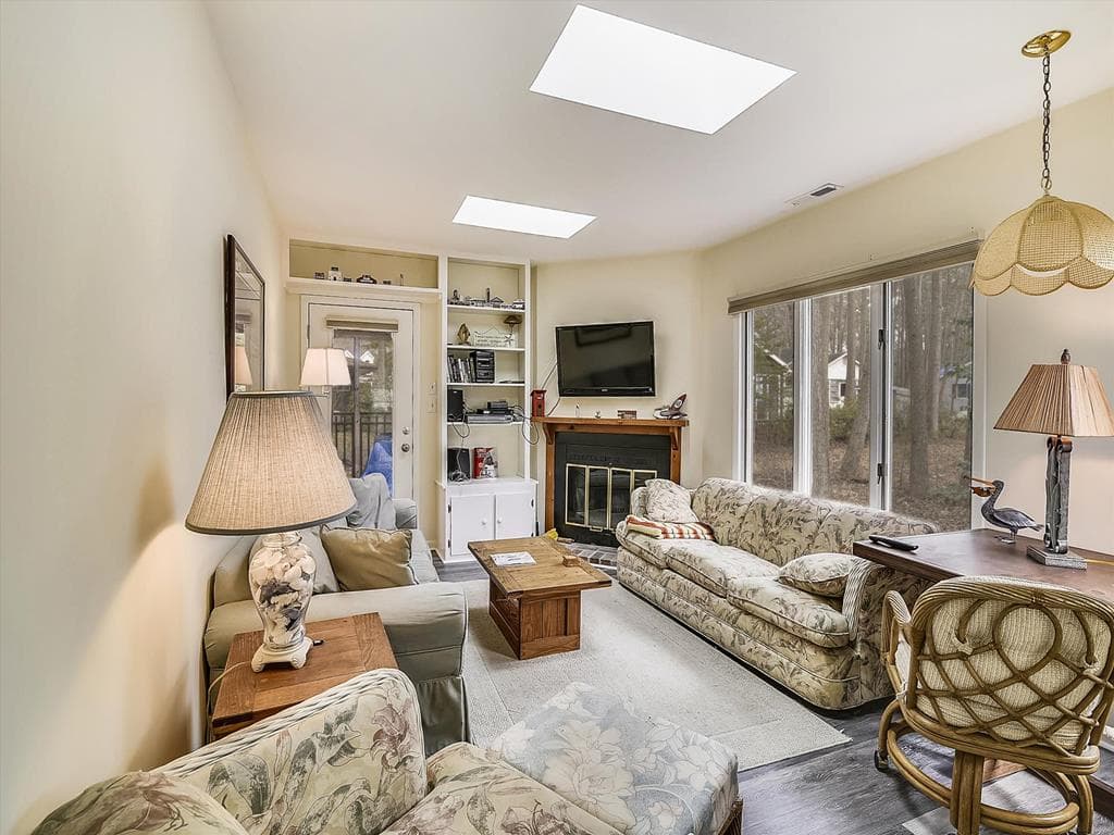 McGuire P - Photo 18