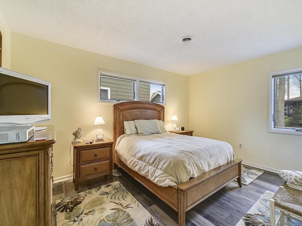 McGuire P - Photo 10