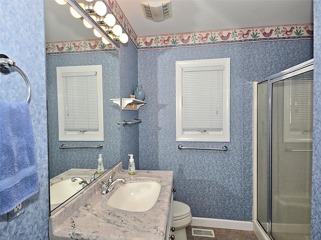 McLaughlin - Photo 22