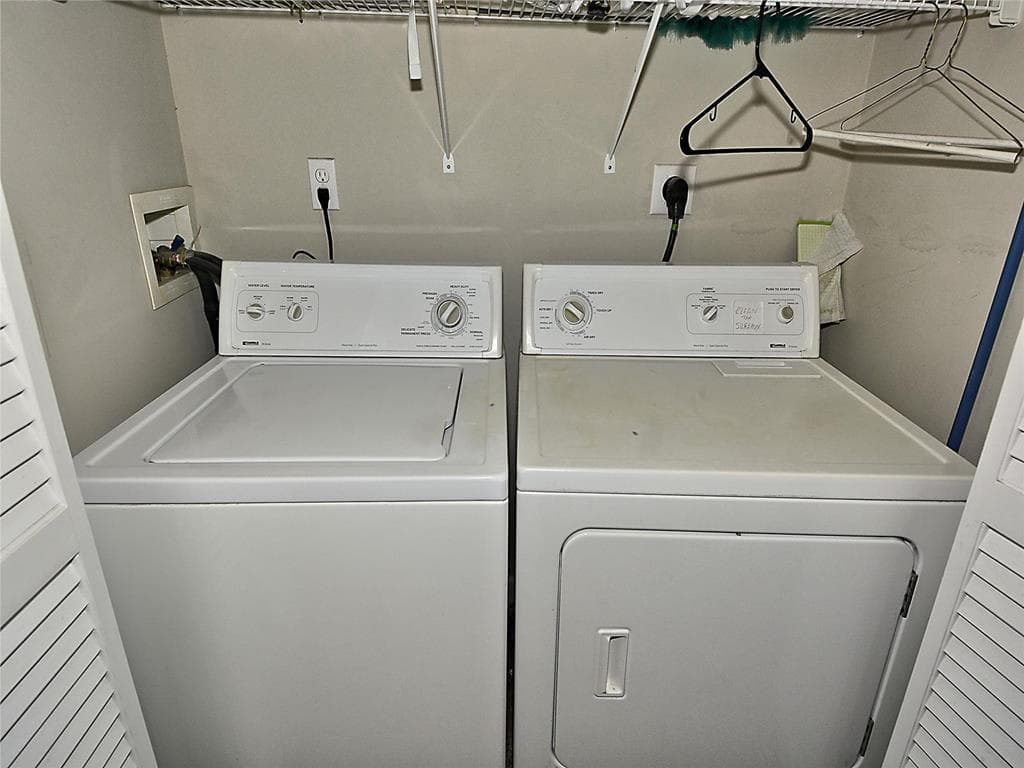 McLaughlin - Photo 23