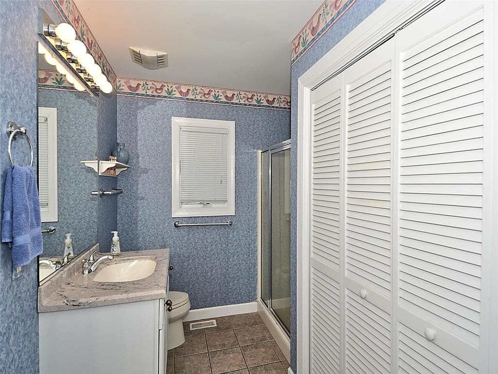 McLaughlin - Photo 24