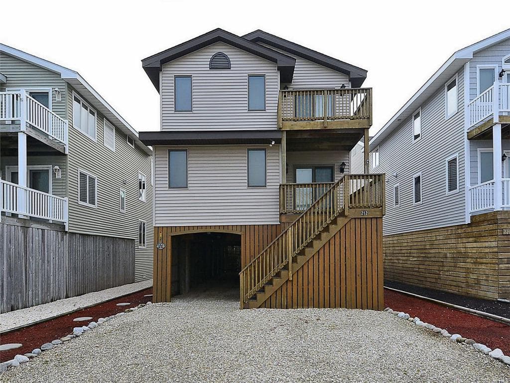 Piontkowski - Photo 1