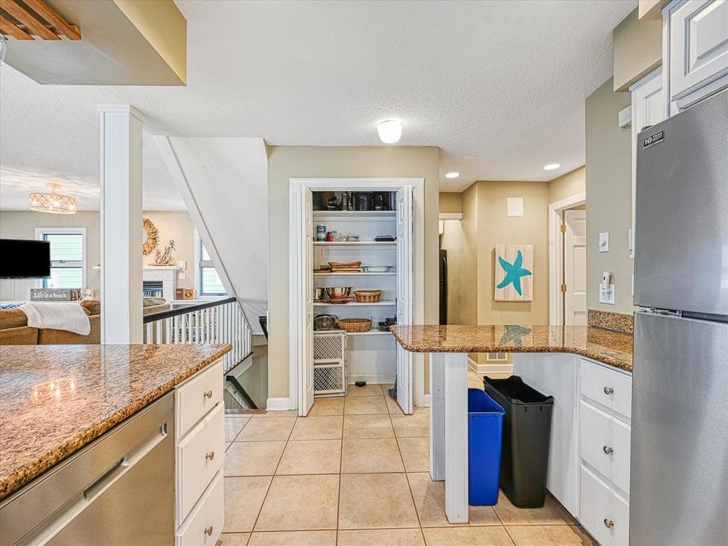 Sunnyside - Photo 17