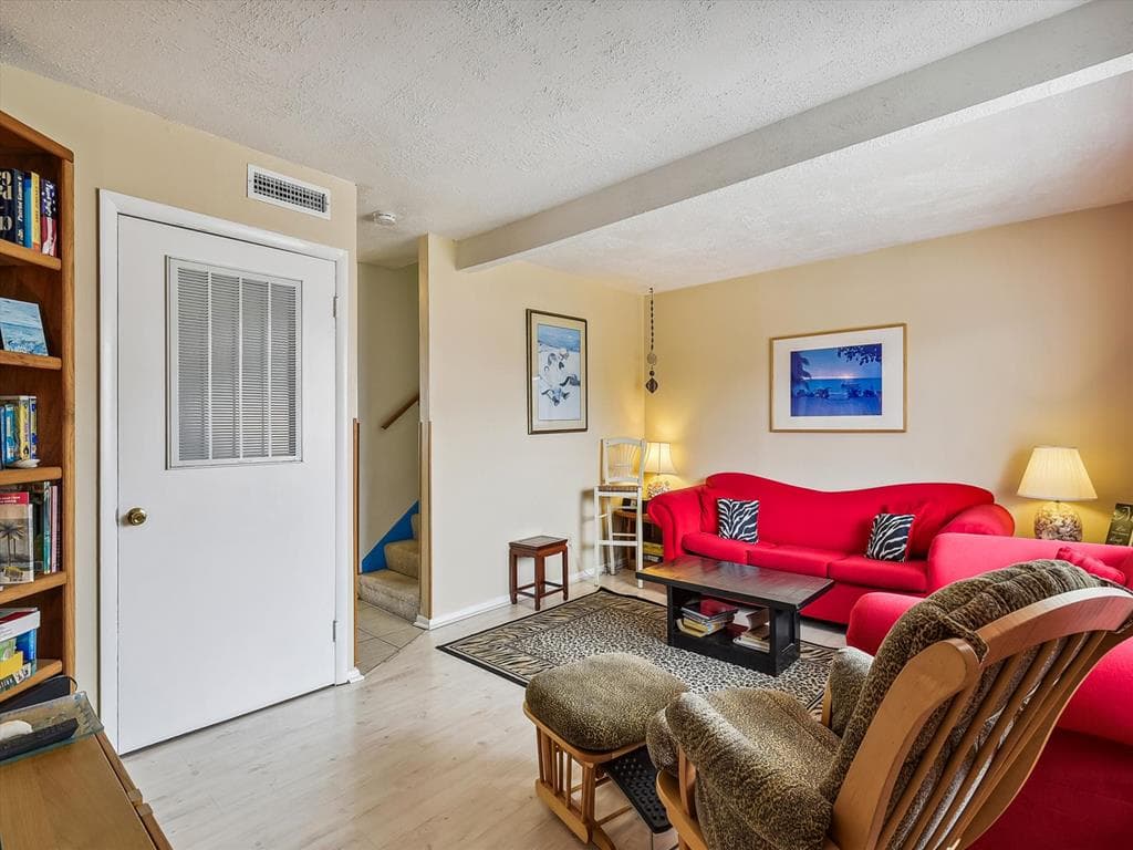 5B Dewey Villa - Photo 5