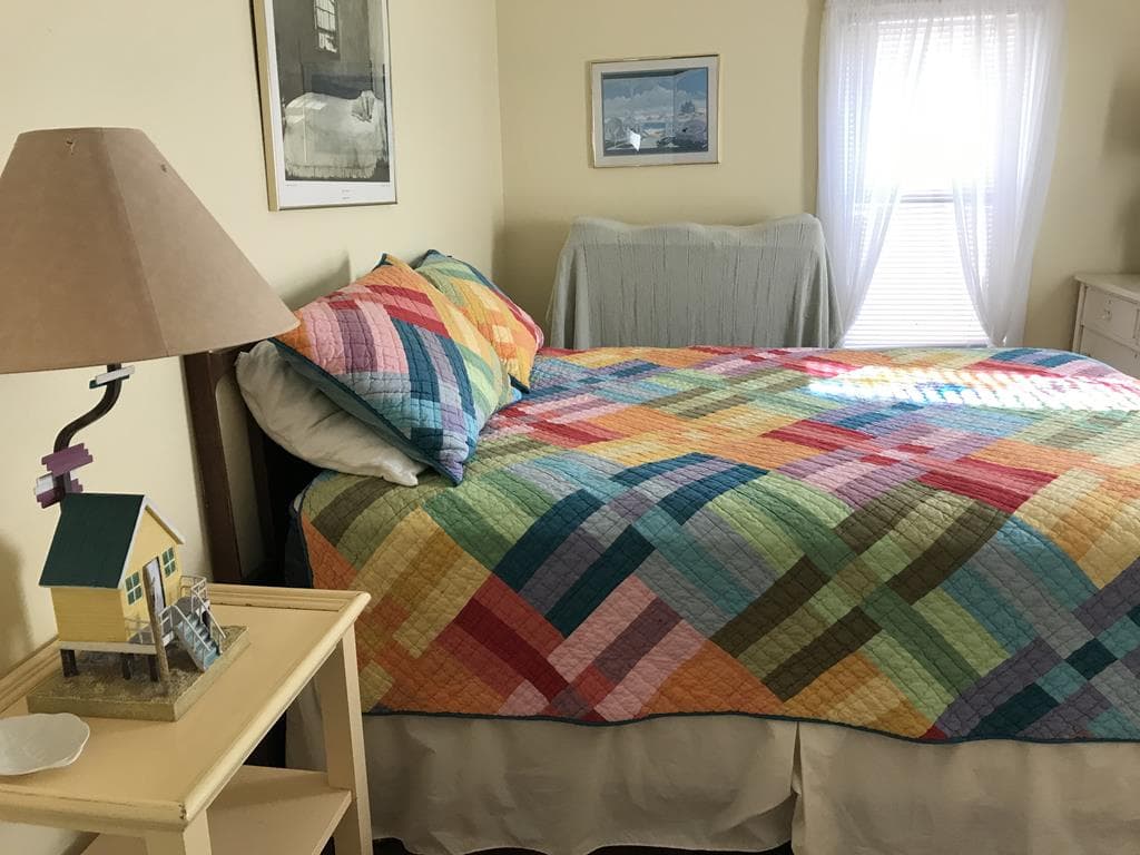 Bdrm 2 (extra rollaway in the background