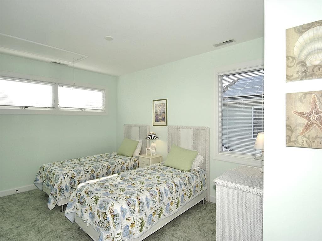 McGuire J - Photo 32