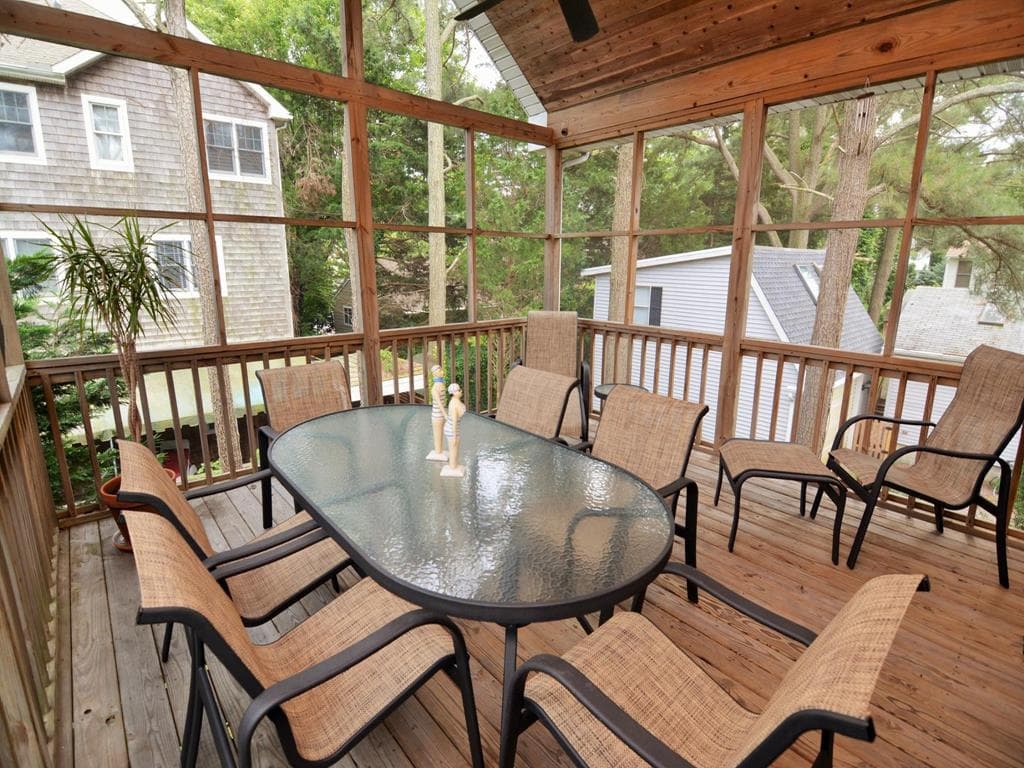 Screened Porch off Living Room