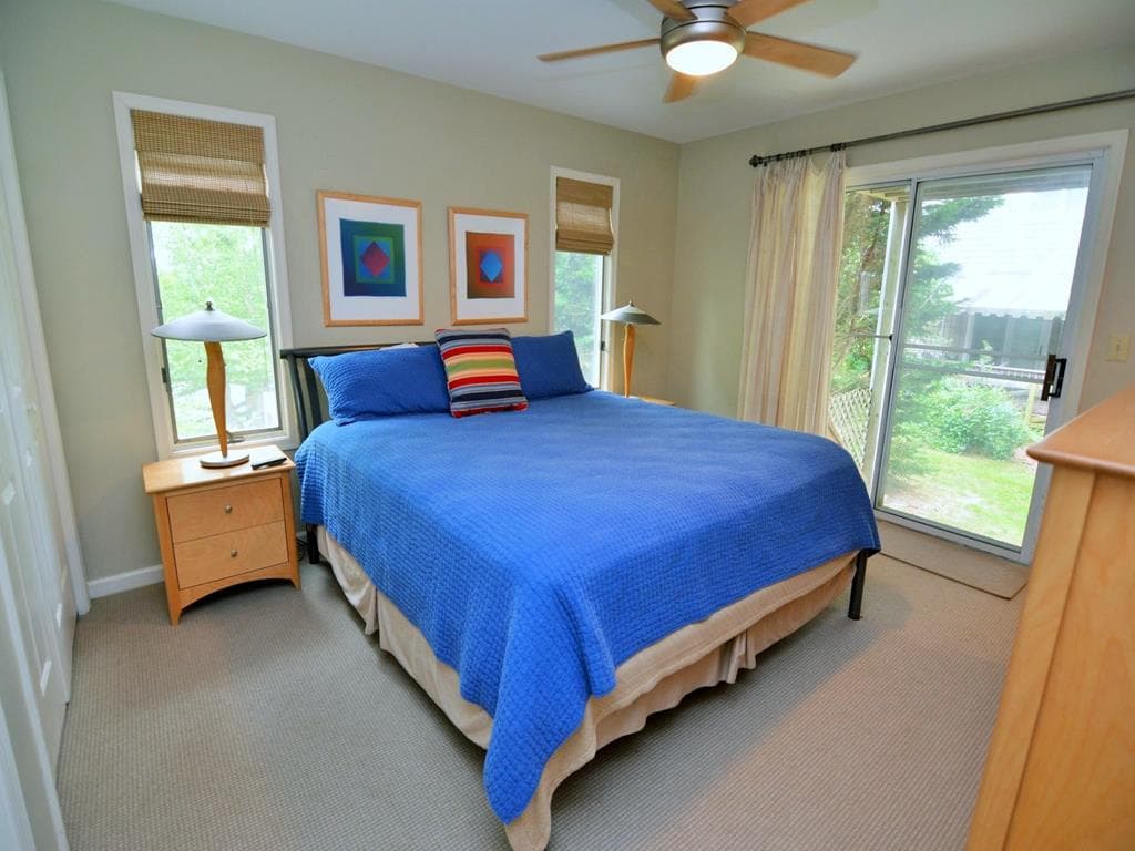 Bdrm 1-Master w/King