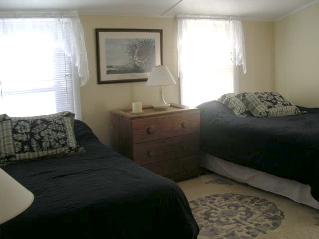Bdrm2 w/1Queen + 1Double  (2nd Floor)