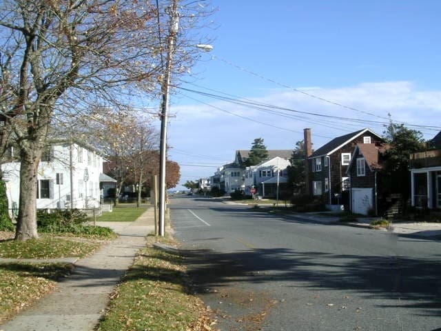 Street View to Beach
