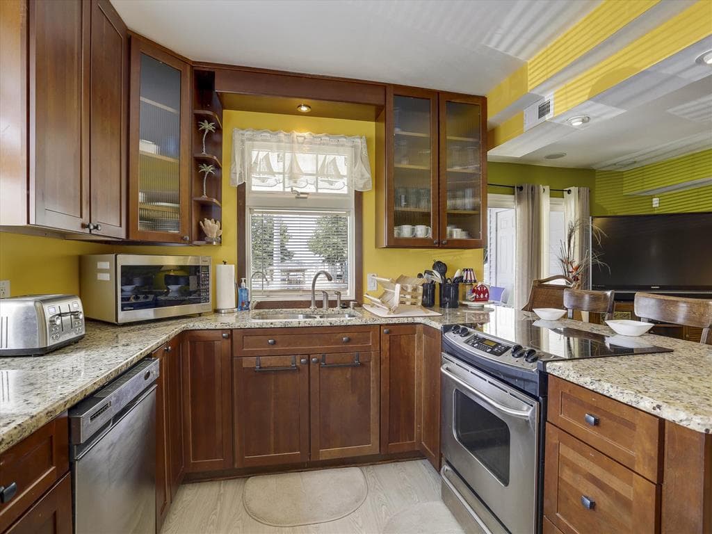 Property 659395 - Photo 8