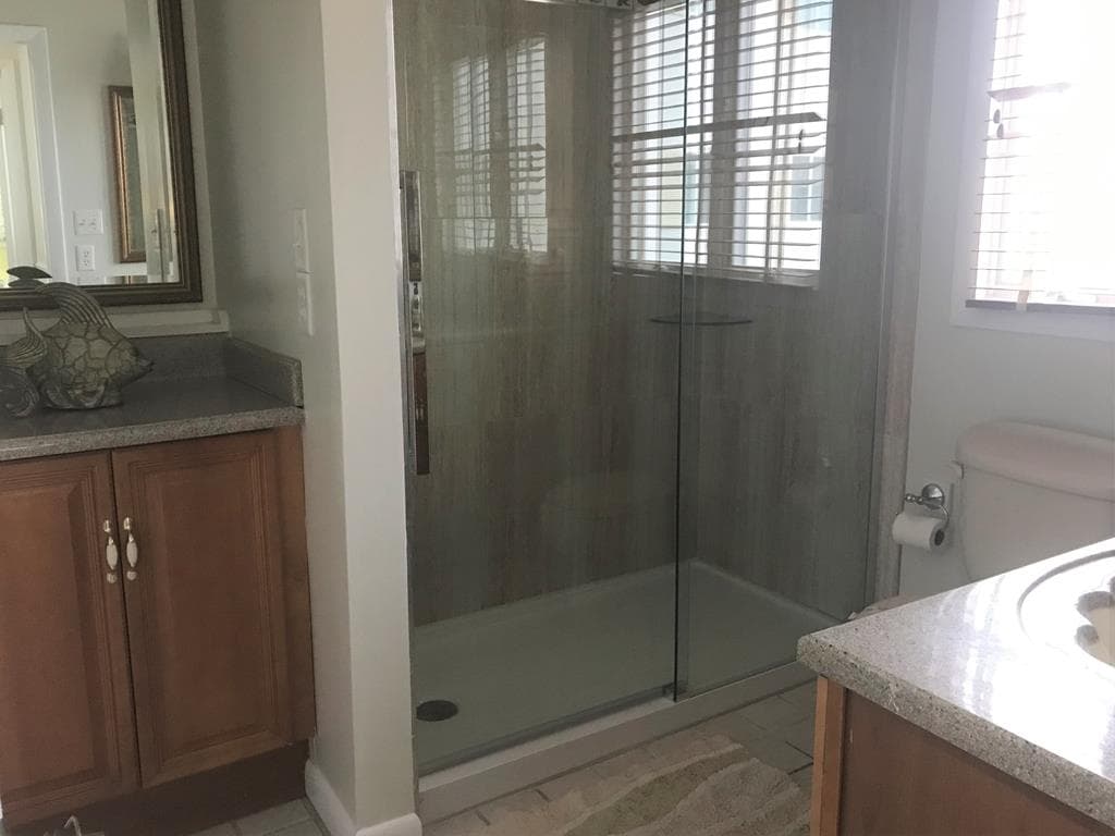 Bath 2 -2nd Floor w/Shower