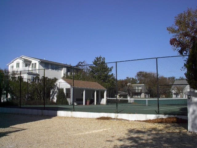 Community Tennis Courts