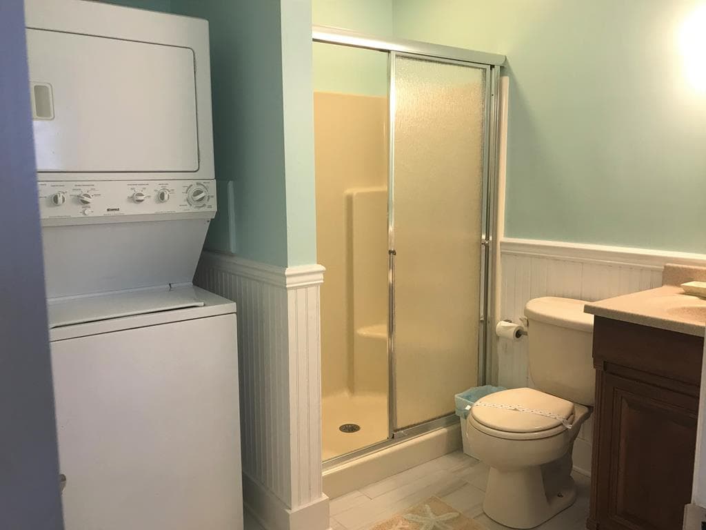 1st Floor - Full Bath and WD