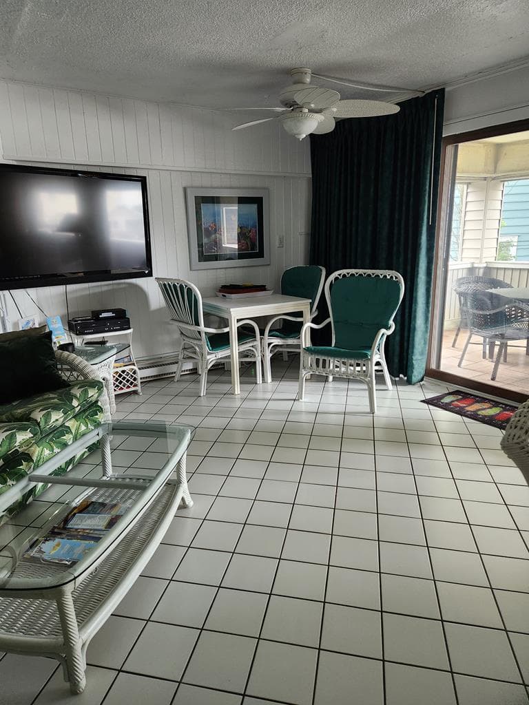 111 Mariners Court - Photo 5