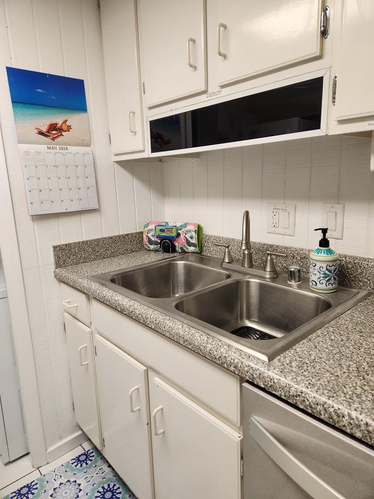 111 Mariners Court - Photo 8