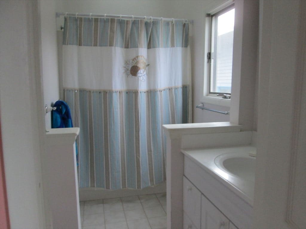 Bath 2 - Mstr Bdrm -2nd Floor