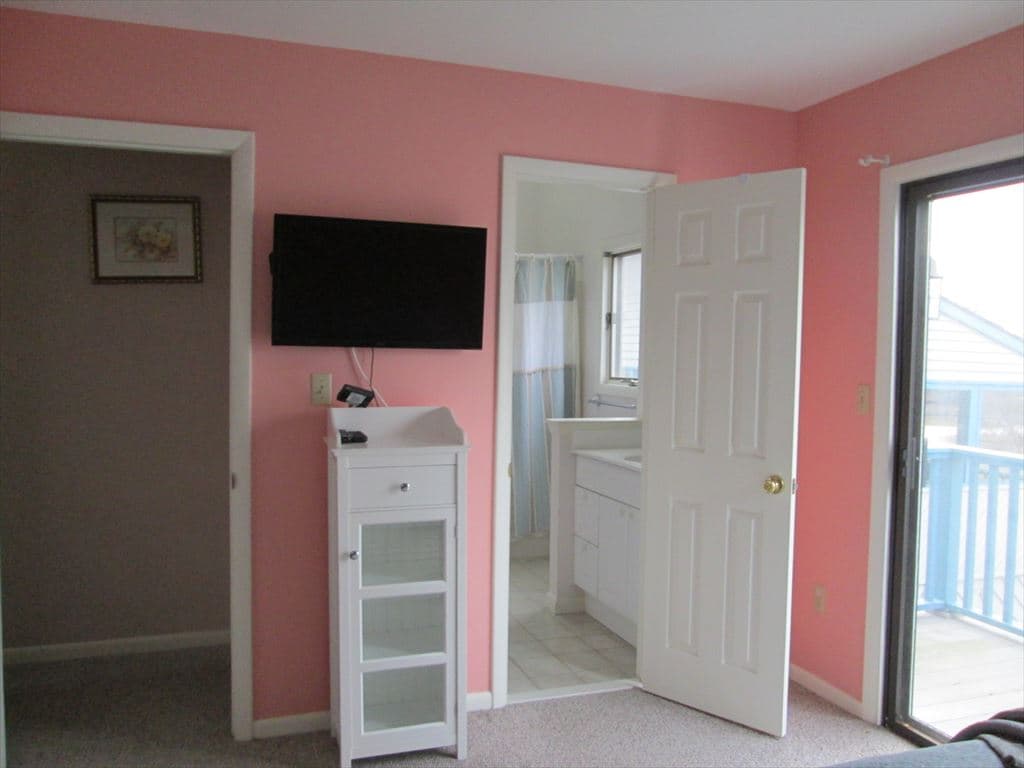 Bdrm 4 (Master w/bath #2)