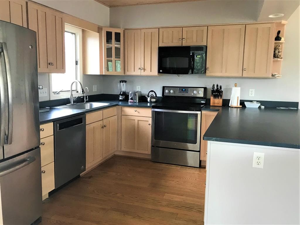 Kitchen w/Stainless Appliances