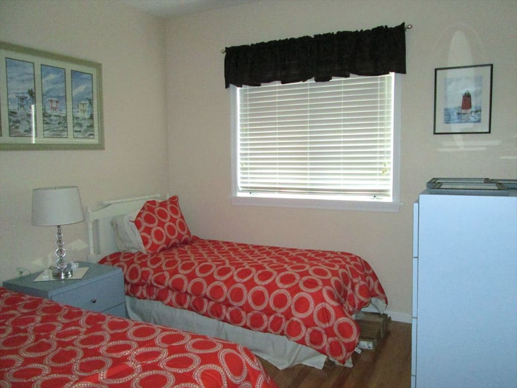 Bdrm 2 - 1Queen (this was a bed change so different from photo