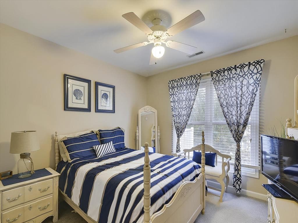 Federline - Photo 22