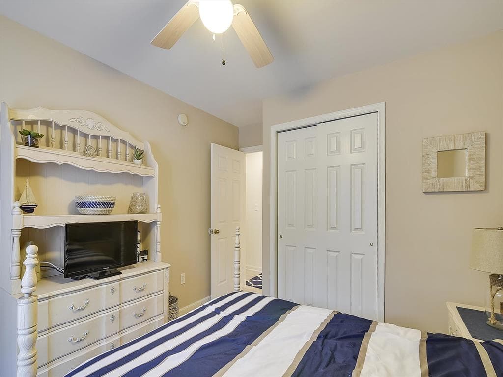 Federline - Photo 23