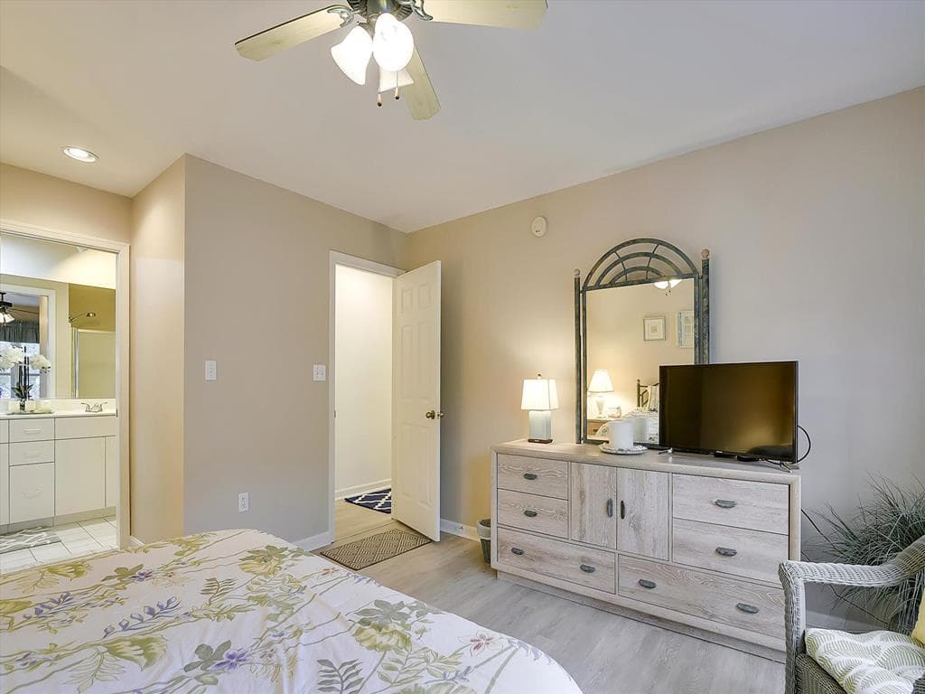 Federline - Photo 25