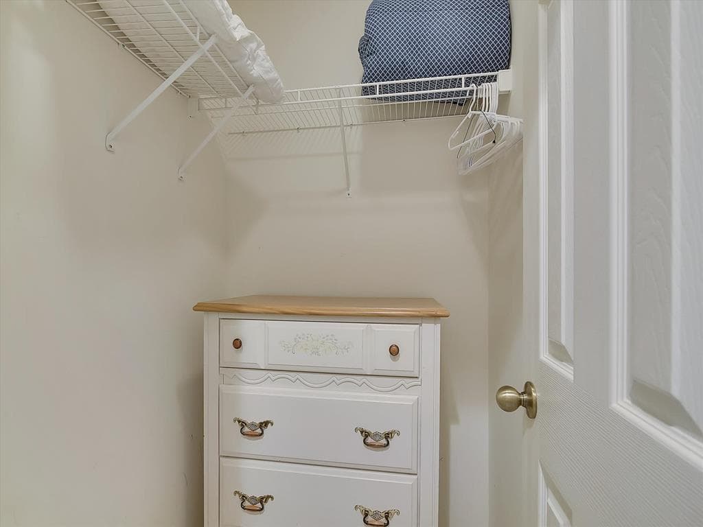 Federline - Photo 26