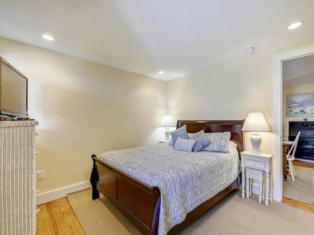 Jacobsen 1 - Photo 12