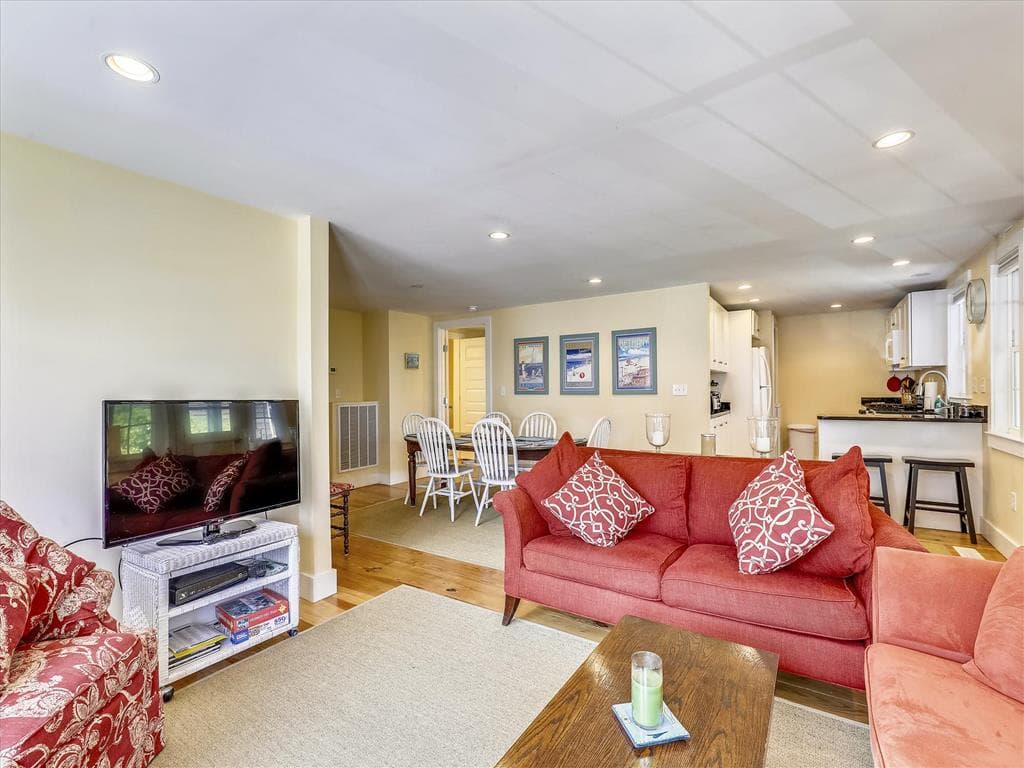 Jacobsen 1 - Photo 32