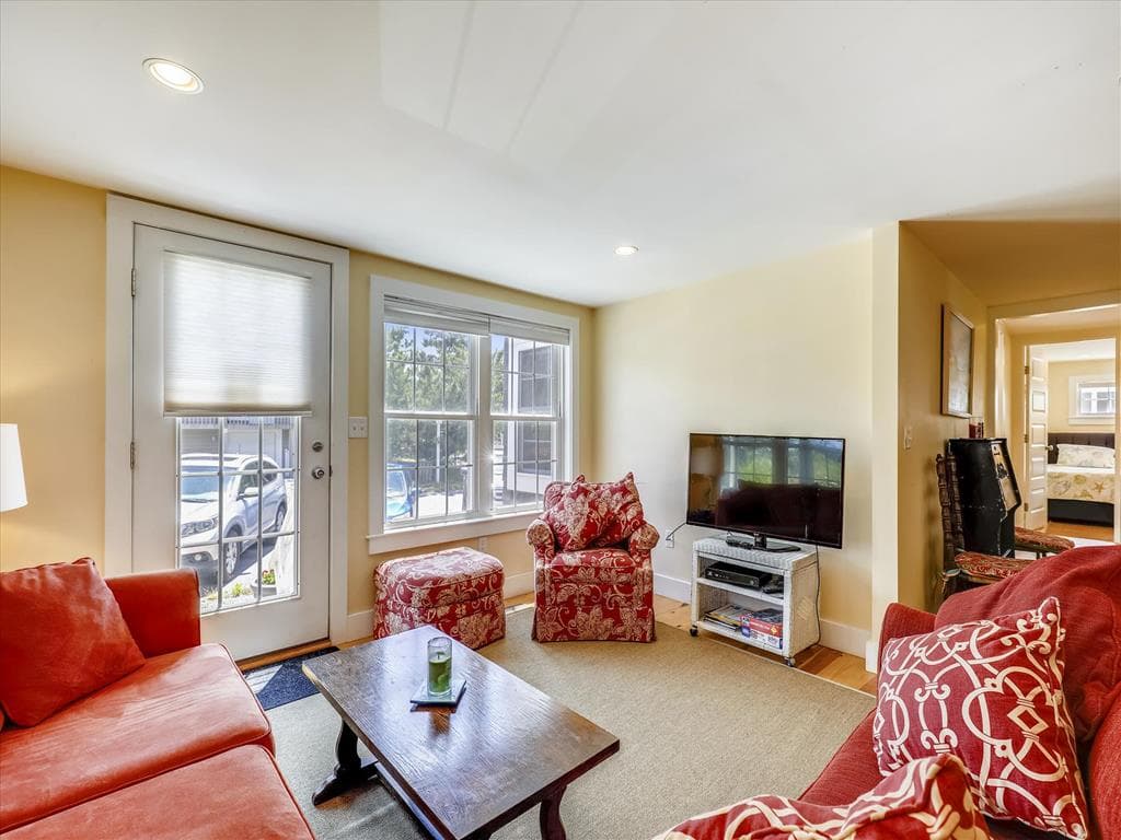 Jacobsen 1 - Photo 33