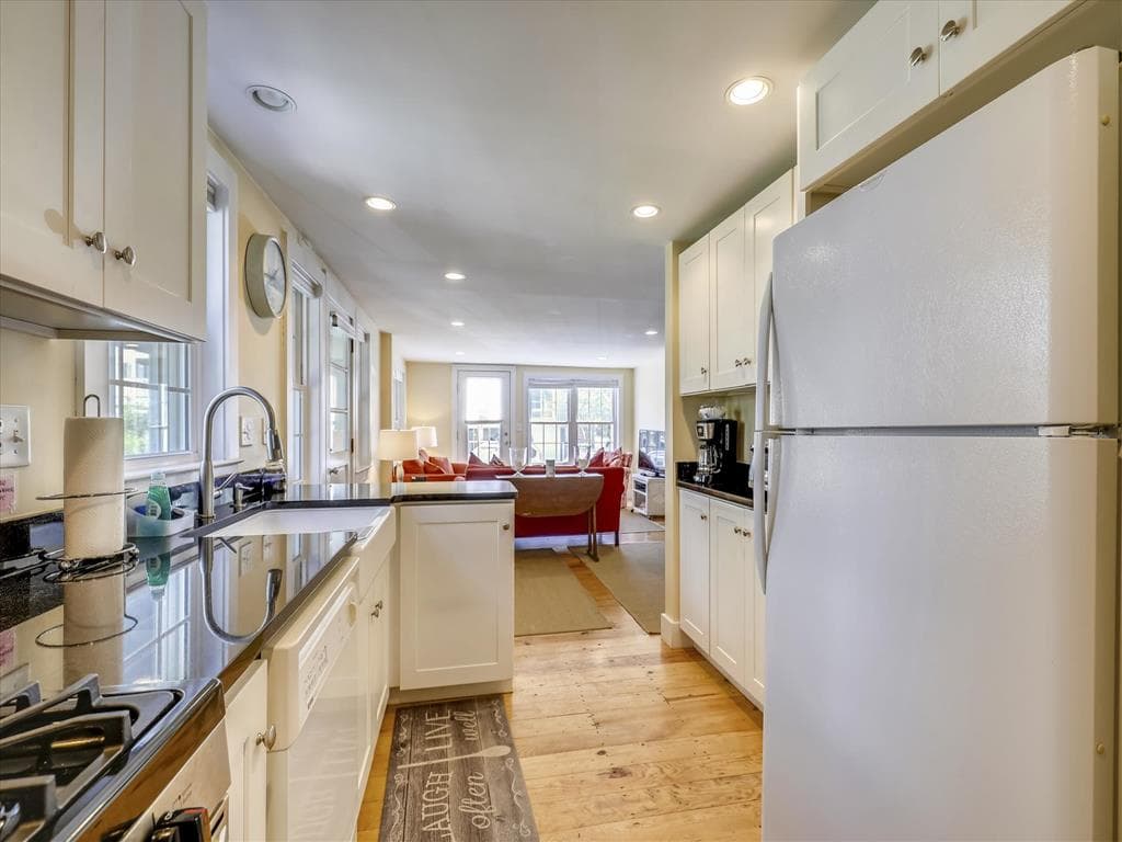 Jacobsen 1 - Photo 10