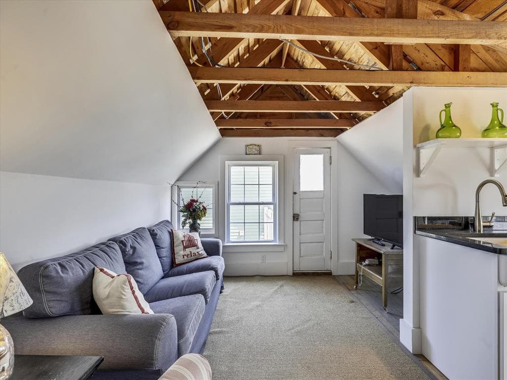 Jacobsen 3 - Photo 20