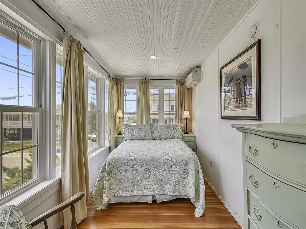 Jacobsen 2 - Photo 25